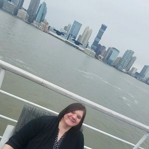 Meet your Posher, Stacy